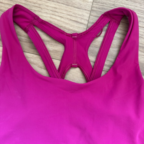Lululemon Stash It Bra in Ripened Raspberry. - Picture 7 of 16